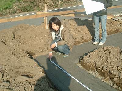 捨てコン墨出し確認