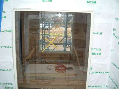 ガラスはめ込み完了