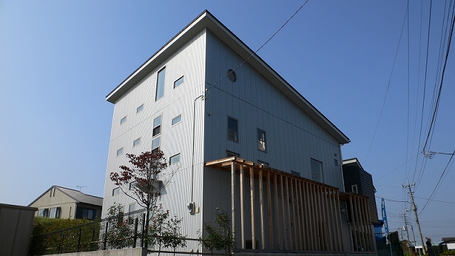 風の透る家、完成127